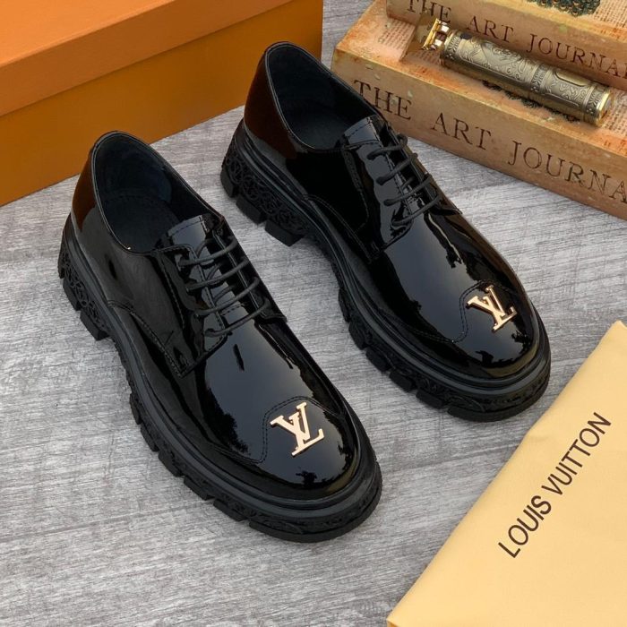 Louis Vuitton Men's Shoe