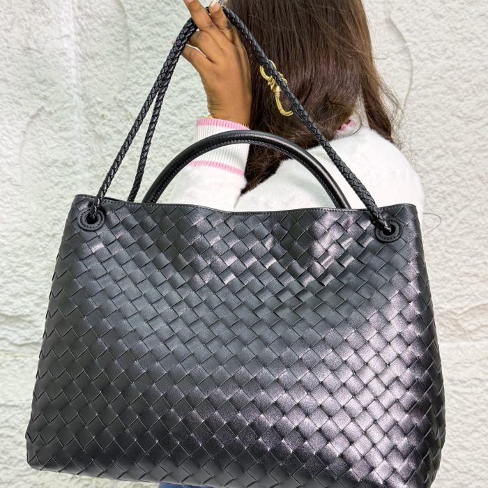 Botega Jumbo Bag - Black