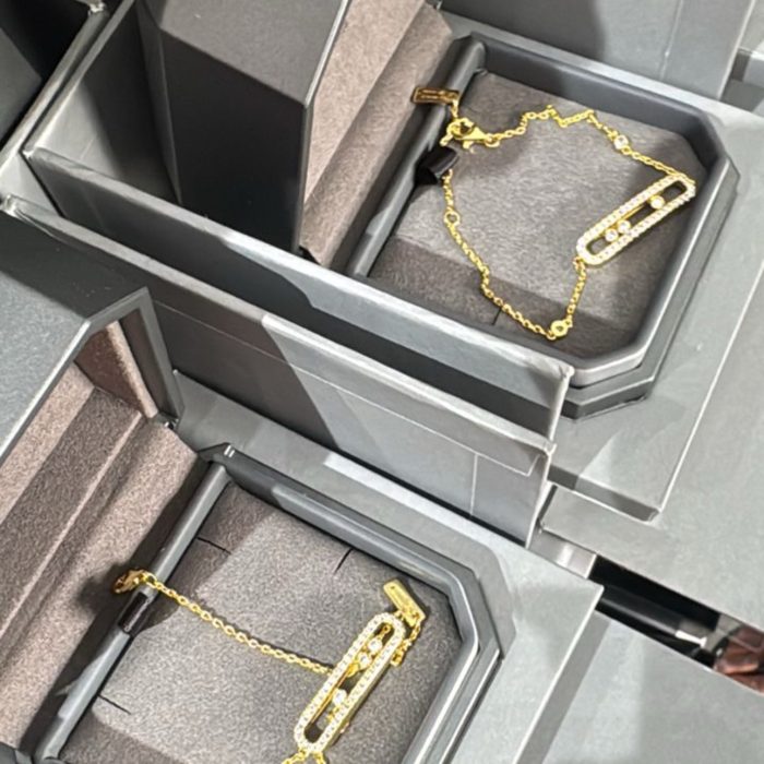 Messika Single Layered Bracelet