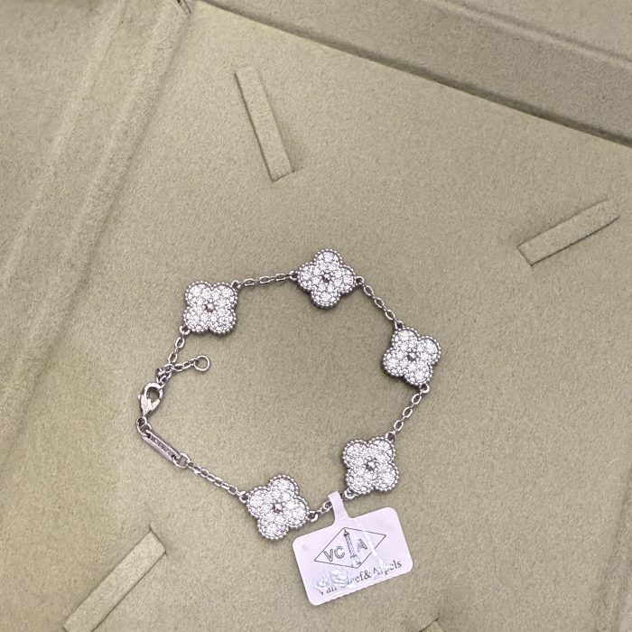Van cleef Silver Bracelet (White)