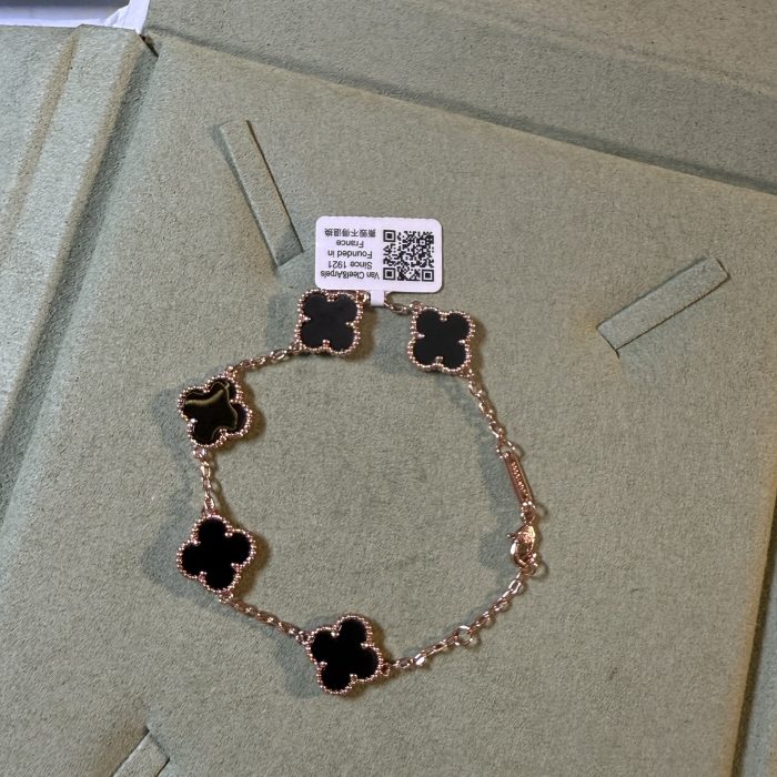 Van cleef Rose Gold Bracelet (Black)