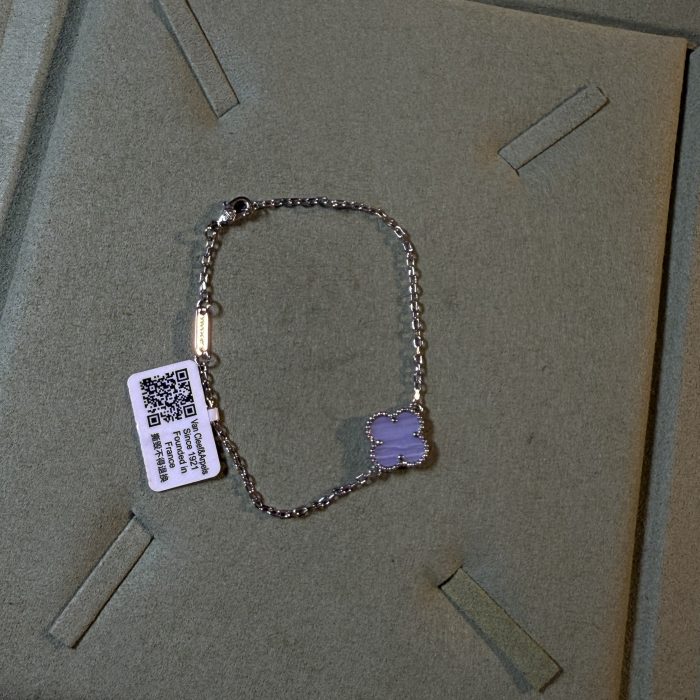 Van cleef Silver Bracelet (Purple)