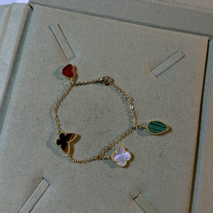 Van cleef Gold Bracelet 005