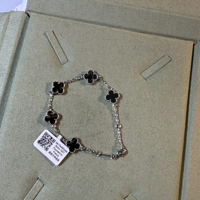 Van cleef Silver Bracelet (Black)