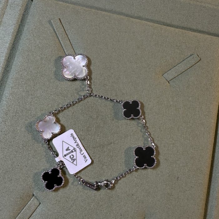 Van cleef Silver Bracelet (Black and Silver)
