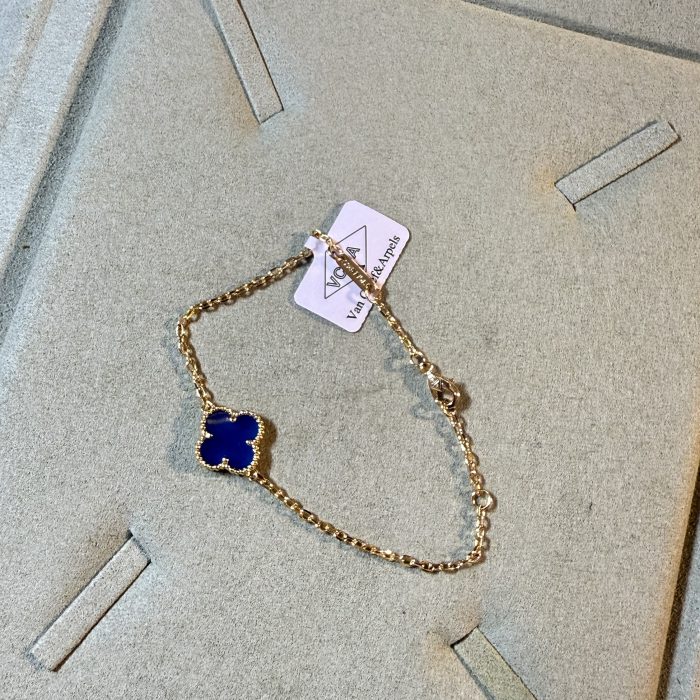 Van cleef Silver Bracelet (Blue)