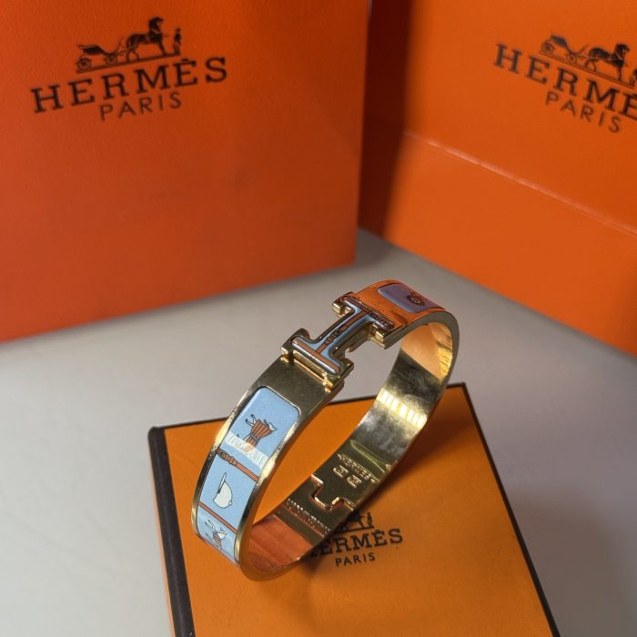 Hermes Gold Bracelet 005