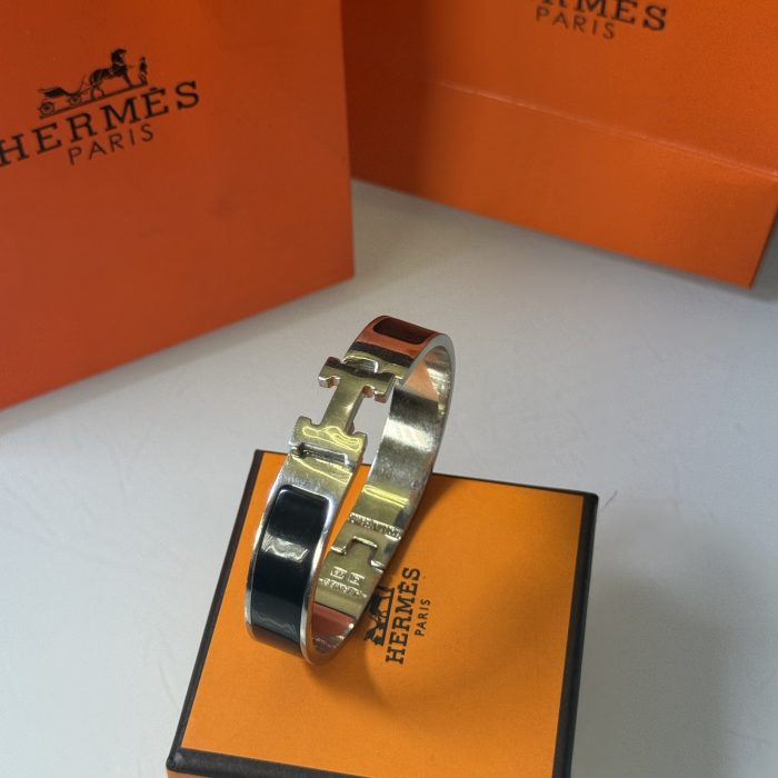 Hermes Golden Bracelet (Black)