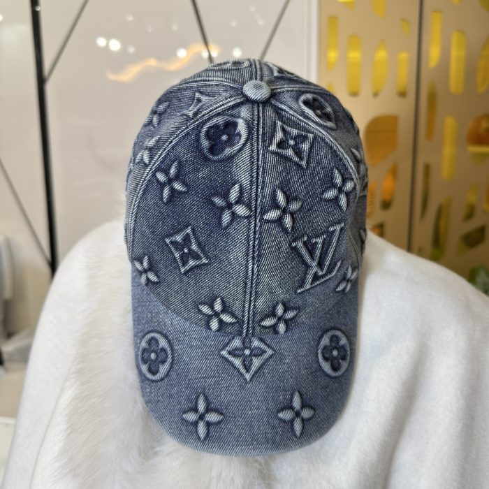 Louis Vuitton Face cap