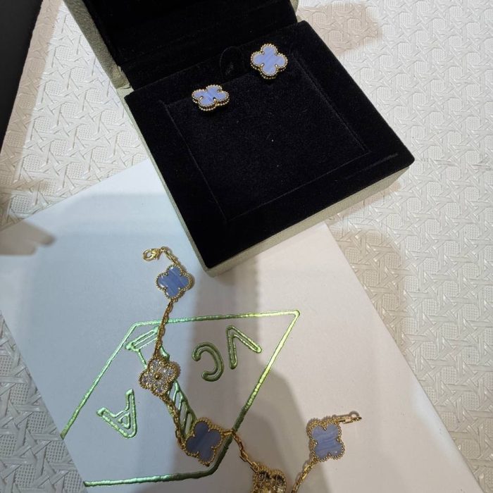 Earring 202