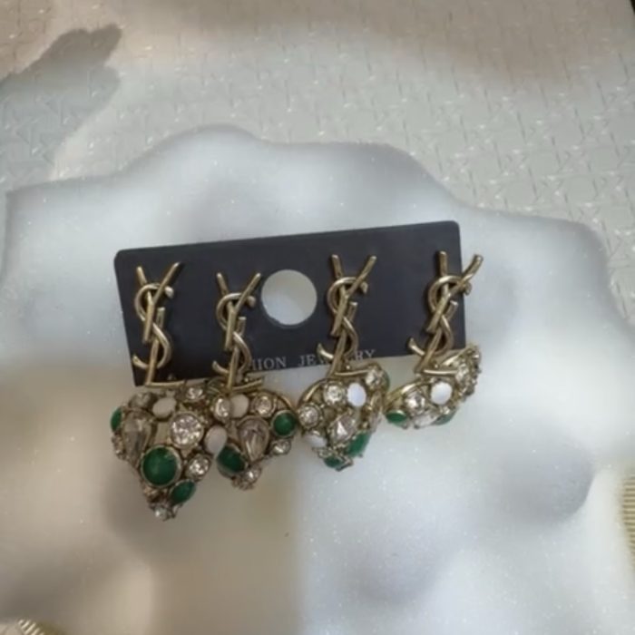 Earring 160