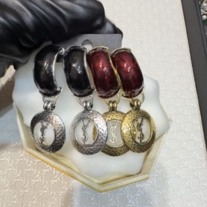 Earring 144
