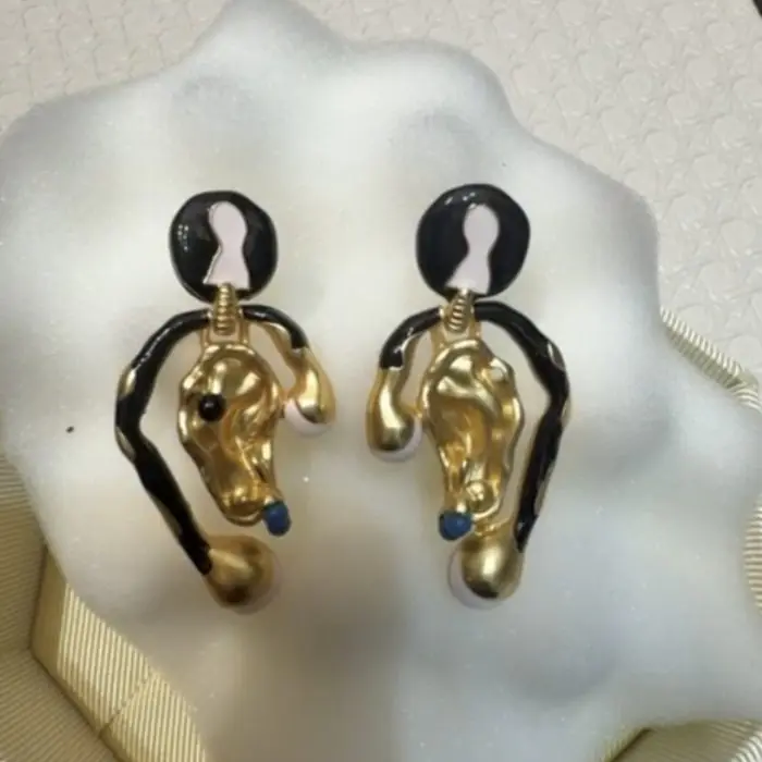 Earring 134
