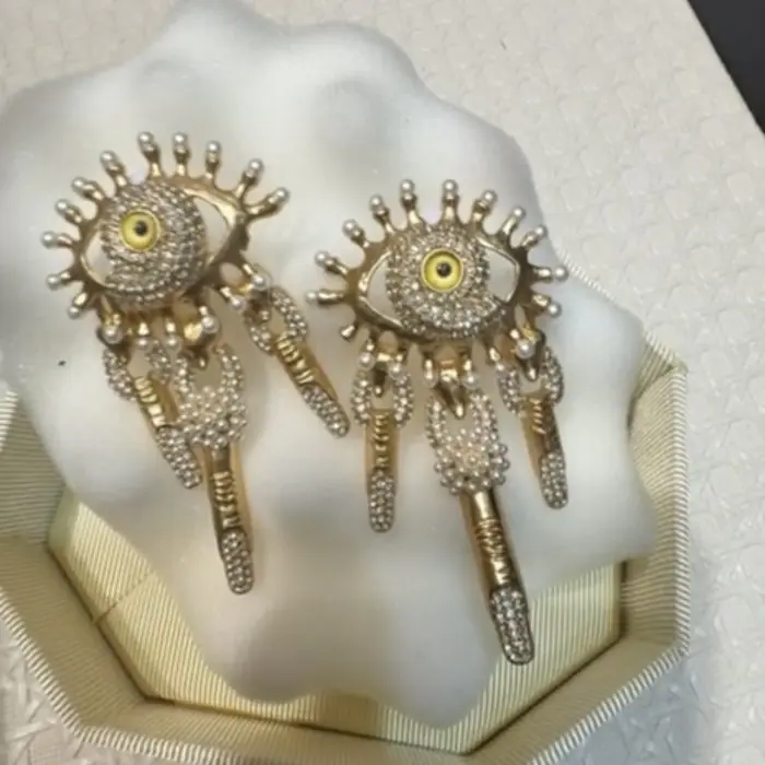 Earring 126