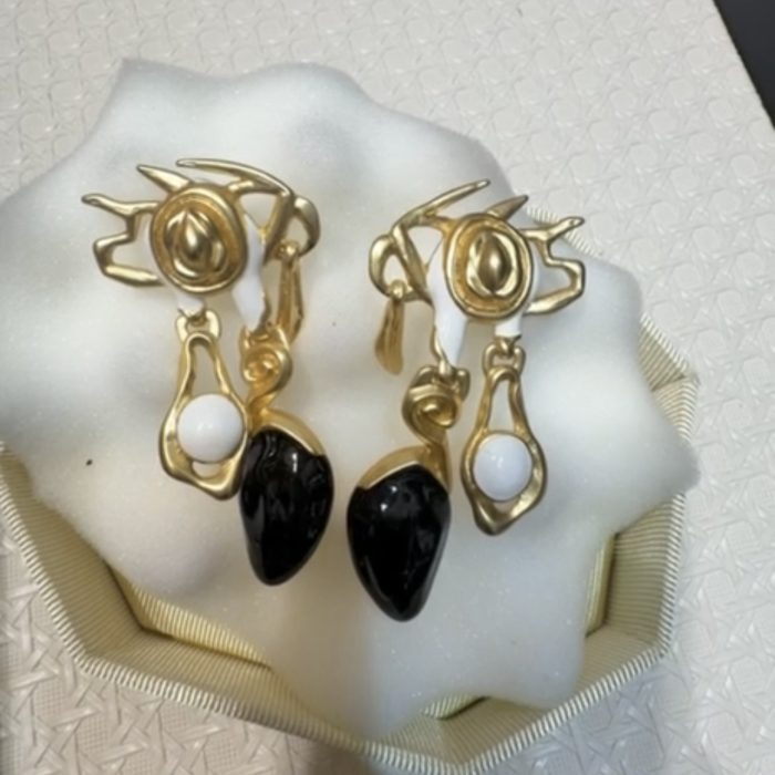 Earring 121