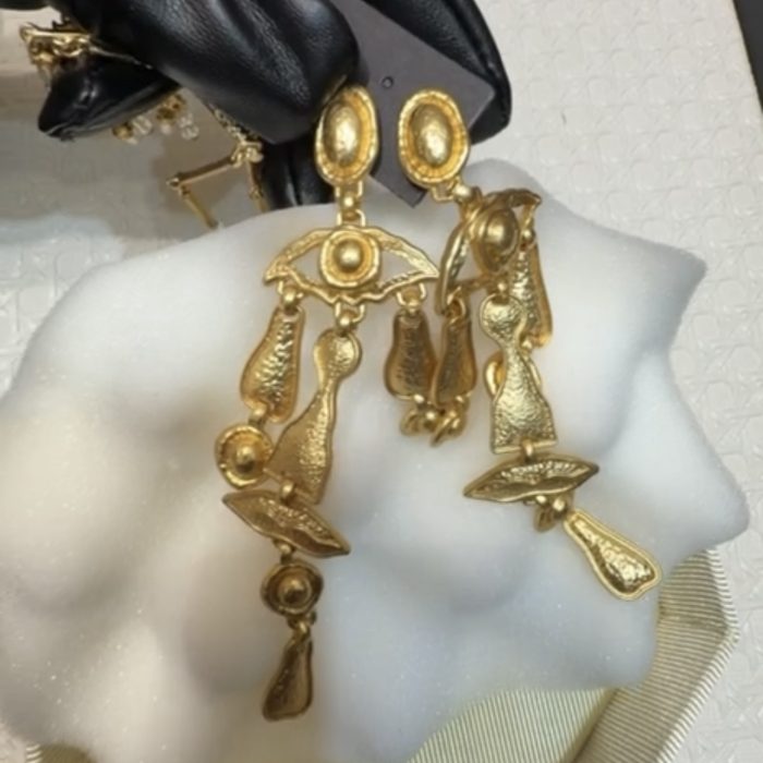 Earring 111