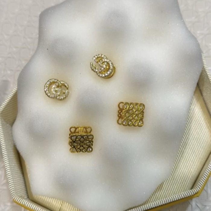 Earring 218