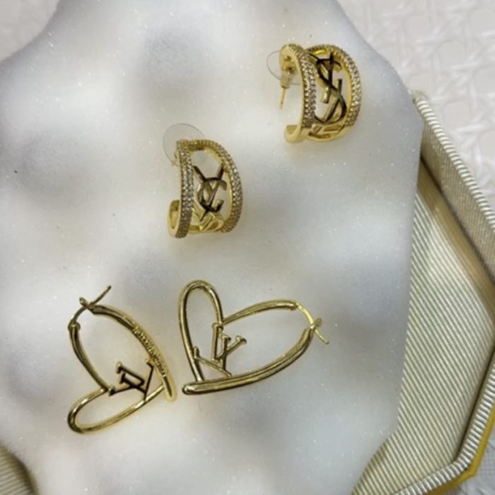 Earring 216