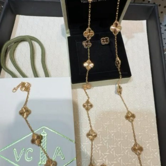 Jewelry 120