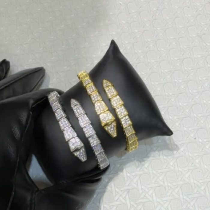 Bracelet 106